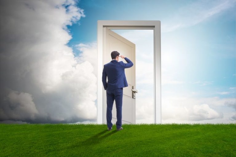 Anticipating the future of independent wealth management for HNWIs and UHNWIs over the next 20 years.