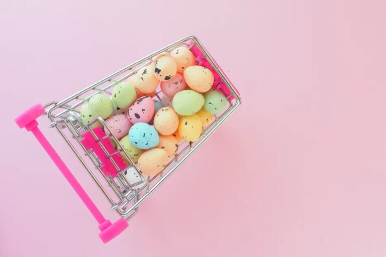 Conceptual image of multiple eggs in one basket symbolizing multibanking for HNWI and UHNWI