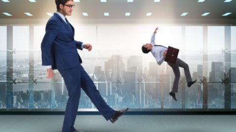 Eine Diskussion über die Auswirkungen des "Bad Leaver"-Status im Private Banking