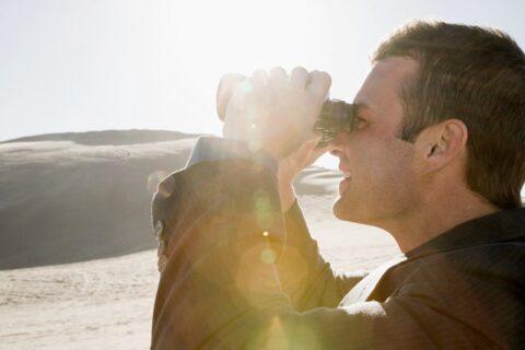 Visuelle Darstellung der Anlageperspektiven für die Vermögensverwaltung im Jahr 2025 mit den wichtigsten Trends, Aktienauswahlen und Markteinblicken.